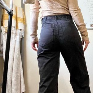 Everlane lightweight straight leg crop pants